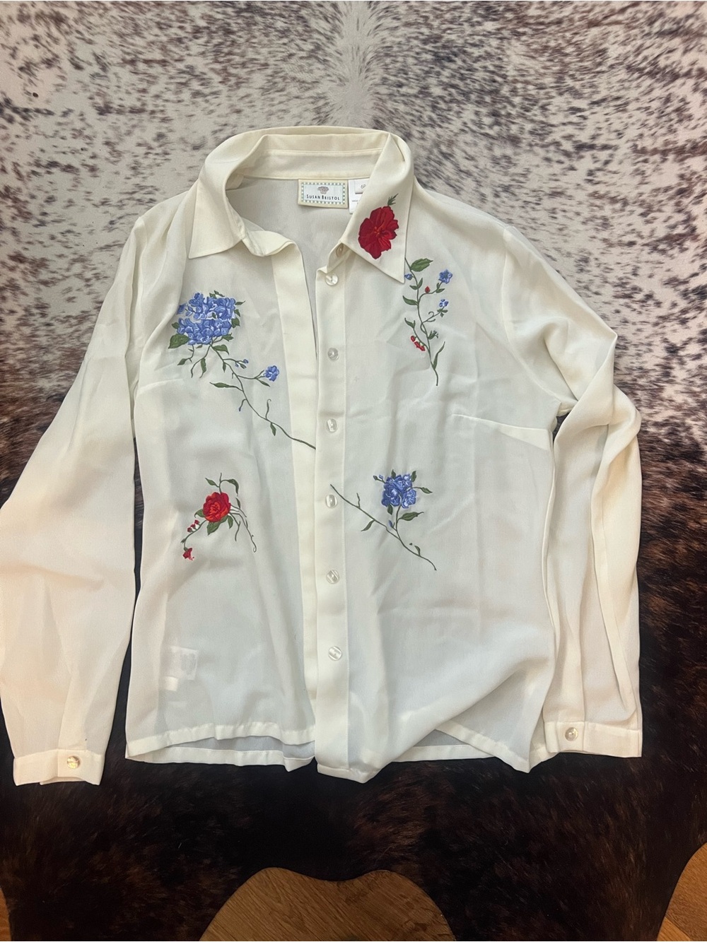 Embroidered Floral Susan Bristol Ivory Button-Up Shirt